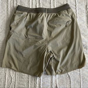 Ten Thousand 6.5” Set shorts in Sand
